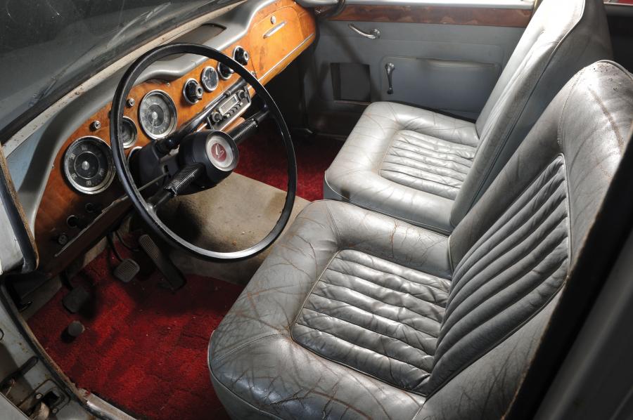 Интерьер Humber Super Snipe Saloon 1958 года  (фото 3 из 5)